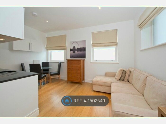 Studio To Rent In Regency House, Chelsea, SW10