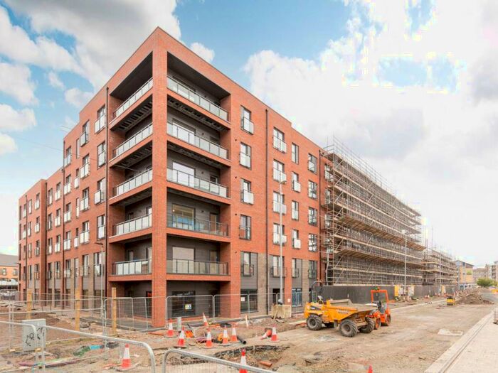 3 Bedroom Flat To Rent In Ocean Drive, Waterfront Plaza, Leith, EH6