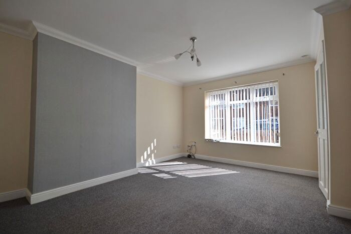 3 Bedroom Terraced House To Rent In Stratton Close, Hull, HU8