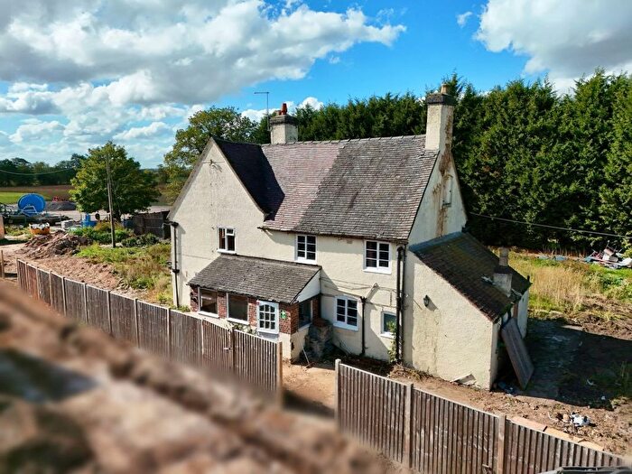 4 Bedroom Detached House For Sale In Lupin Farmhouse, Alrewas Road, Kings Bromley, Burton Upon Trent, DE13