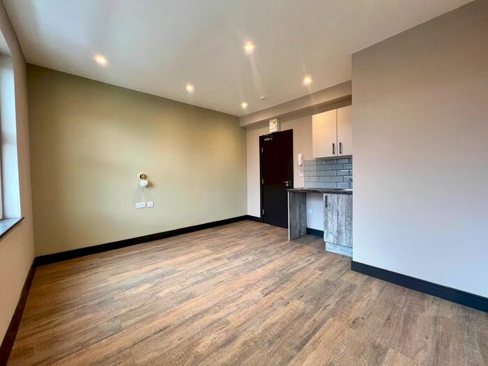 1 Bedroom Studio To Rent In Marlborough Road, London, N19