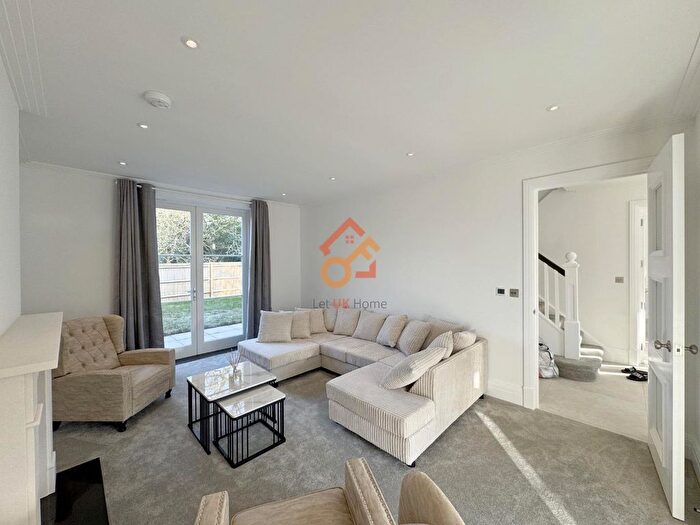 4 Bedroom Property To Rent In Whistler Drive, Barnet, London, EN4