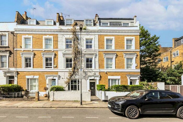 5 Bedroom Property To Rent In Holmead Road, London, SW6