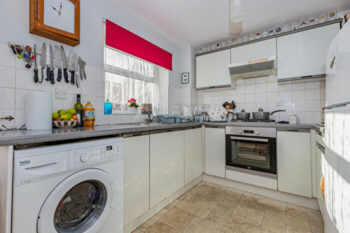 2 Bedroom Semi-Detached House For Sale In Havelock Road, Oxford, OX4
