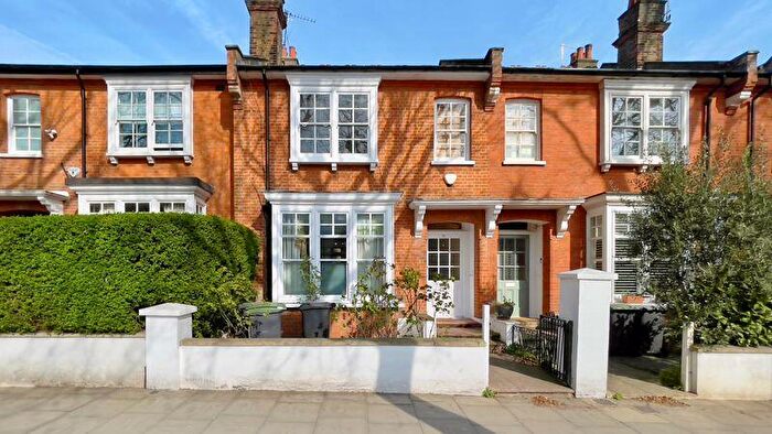 4 Bedroom Terraced House For Sale In North Road, Highgate Village, London, N6