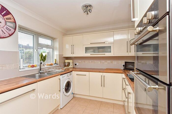 3 Bedroom End Of Terrace House For Sale In Brenchley Road, Twydall, Gillingham, Kent, ME8