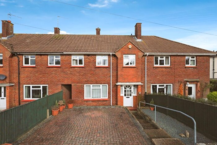 3 Bedroom Terraced House For Sale In Queens Road, Lewes, BN7