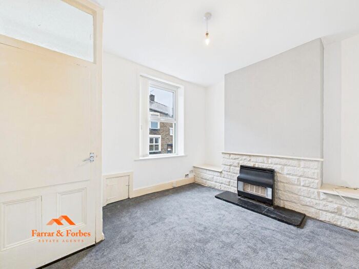 2 Bedroom Terraced House To Rent In Chapel Street, Colne, BB8