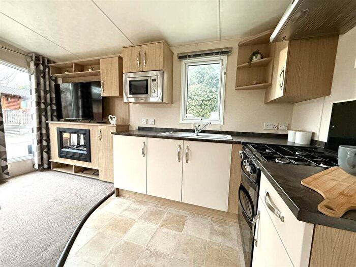 2 Bedroom Mobile Home For Sale In Gatebeck Holiday Park, Gatebeck Road, Kendal, LA8