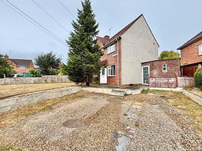 3 Bedroom Semi-Detached House For Sale In Hillcrest Road, Yeovil, Somerset, BA21