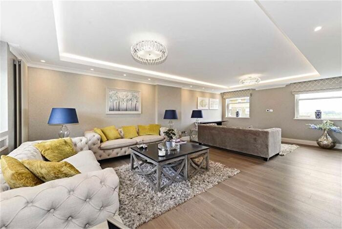 5 Bedroom Flat To Rent In St. Johns Wood Park, London, NW8