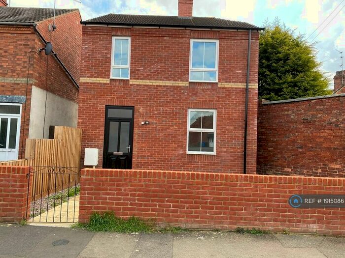 2 Bedroom Detached House To Rent In Wilson Terrace, Kettering, NN16