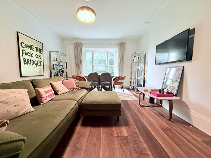 2 Bedroom Apartment To Rent In Southend Road, Beckenham, BR3