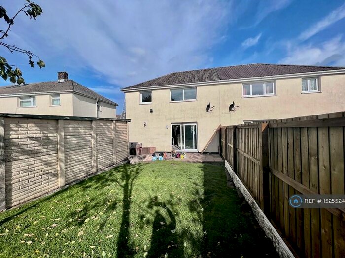 3 Bedroom Semi-Detached House To Rent In Tydfil Close, Trelewis, Treharris, CF46