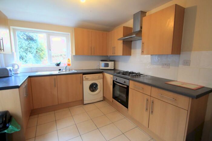 4 Bedroom Terraced House To Rent In Manor Street, Cardiff, CF14