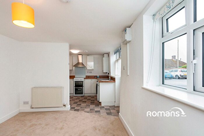 1 Bedroom Terraced House To Rent In Bishops Road, Farnham, Surrey, GU9