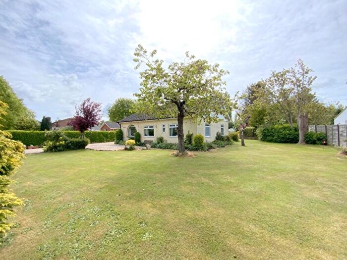 3 Bedroom Detached Bungalow For Sale In Station Road, Tetney, Grimsby, DN36