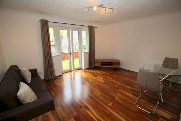 2 Bedroom Apartment To Rent In St. Lawrence Quay, Salford Quays, Salford, M50