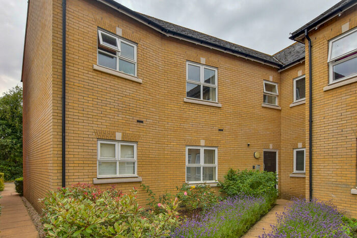 1 Bedroom Apartment To Rent In Cavell Drive, Bishop's Stortford, CM23