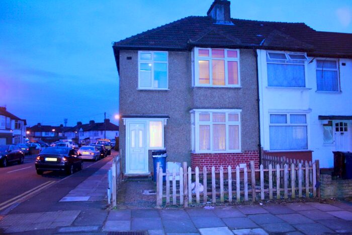 3 Bedroom Semi-Detached House To Rent In Toorack Road, Harrow, HA3