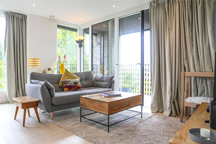 2 Bedroom Apartment For Sale In St Pancras Way, London, NW1