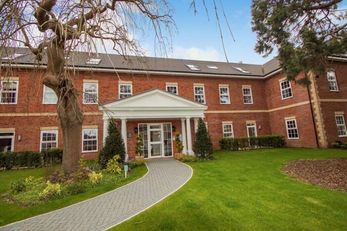 2 Bedroom Flat To Rent In Commonwealth Place, Farnham Royal, SL2