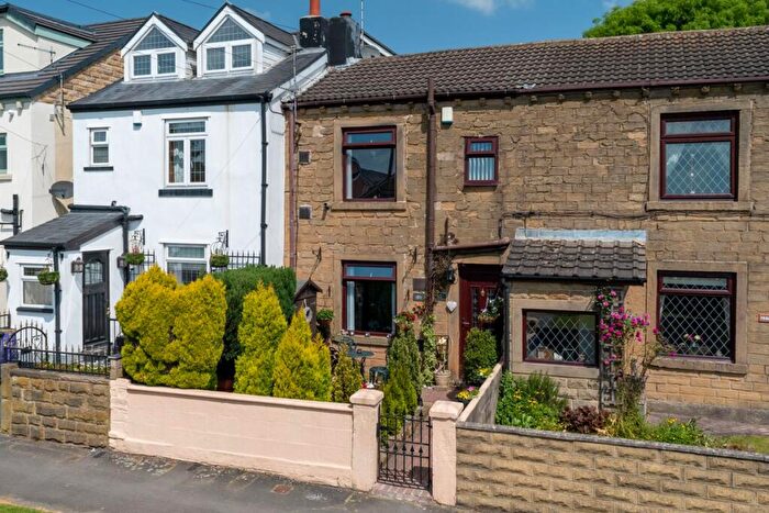 2 Bedroom Cottage For Sale In Wakefield Road, Drighlington, BD11