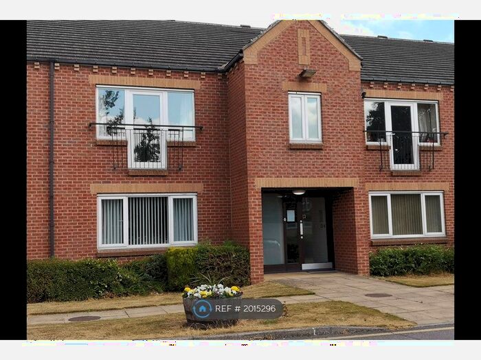 2 Bedroom Flat To Rent In Marshall Court, Yeadon, Leeds, LS19