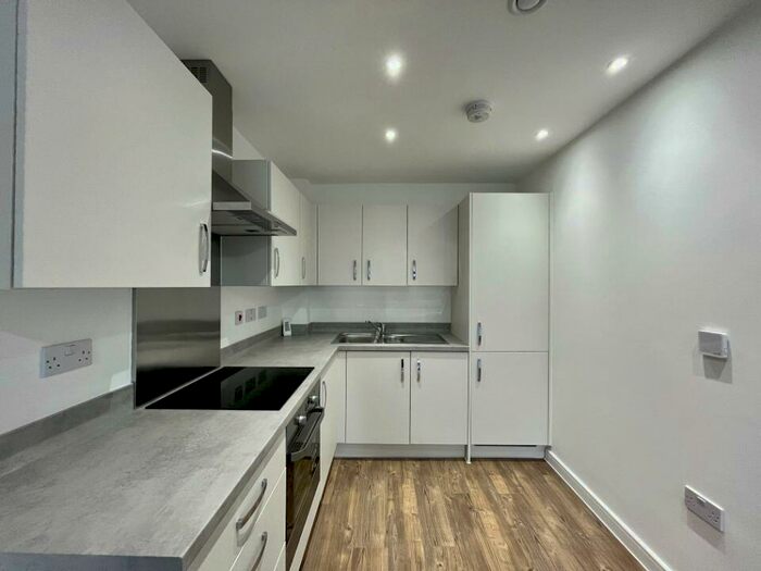 1 Bedroom Apartment To Rent In Durley Place, Hook, RG27