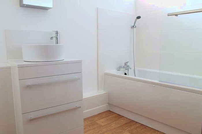 3 Bedroom House To Rent In Kemsing Gardens, Canterbury - Ref, CT2