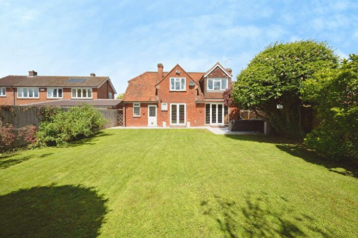 4 Bedroom Detached House For Sale In Marsh Lane, Stoke Mandeville, Aylesbury, HP22