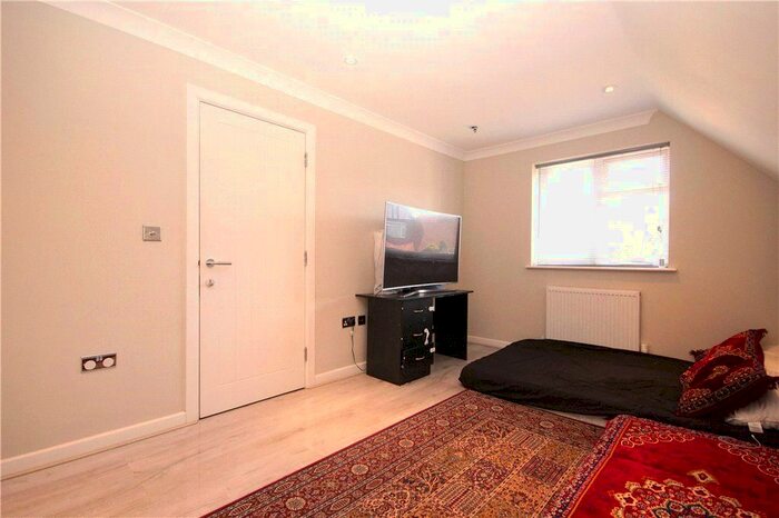 1 Bedroom Property To Rent In Aldershot Road, Guildford, Surrey, GU2