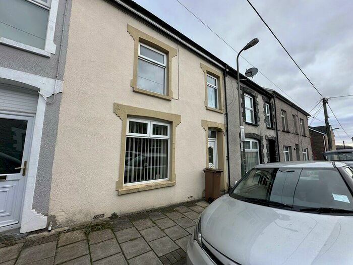 3 Bedroom Terraced House To Rent In Central Street, Ystrad Mynach, Hengoed, CF82