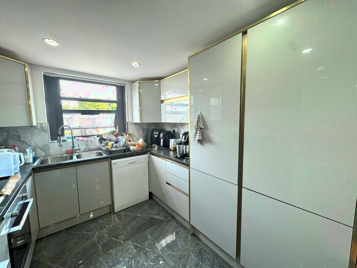 5 Bedroom Flat To Rent In Oak Tree Lane, Selly Oak, B29
