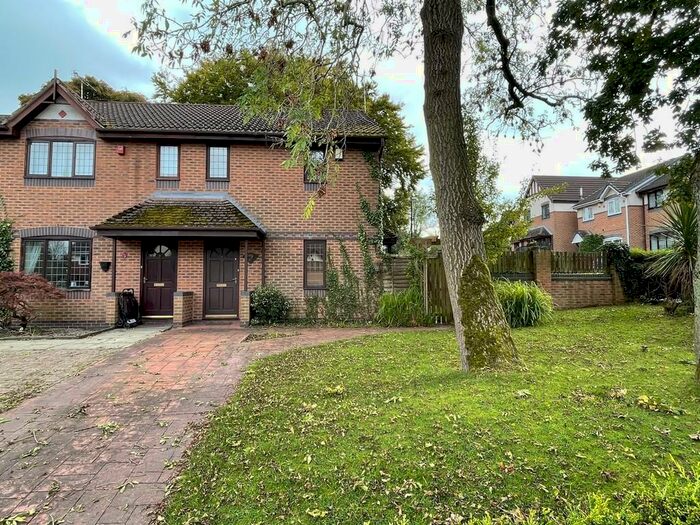 3 Bedroom Semi-Detached House To Rent In Mallards Walk, Bamber Bridge, PR5