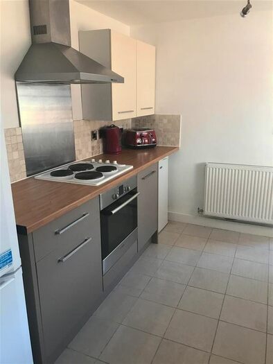 4 Bedroom Property To Rent In Birrell Road, Forest Fields, NG7