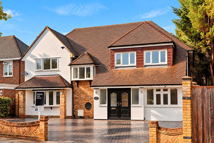 5 Bedroom Detached House For Sale In Brookside, Emerson Park, RM11