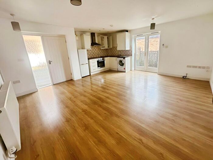 1 Bedroom Flat To Rent In Whitcourt, Whittlesey, PE7