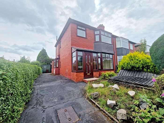 3 Bedroom Semi-Detached House To Rent In Duckworth Road, Prestwich, M25