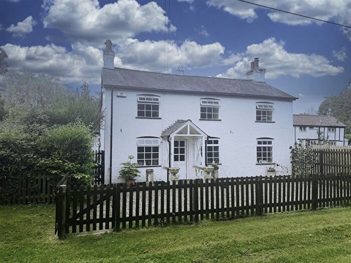 4 Bedroom Property To Rent In East End, North Crawley, Newport Pagnell, MK16