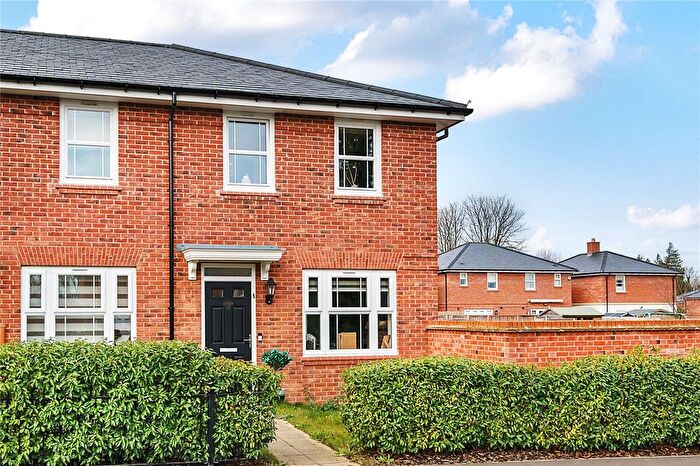 2 Bedroom Semi Detached House For Sale In Heath Way, Radlett, Herts, WD7