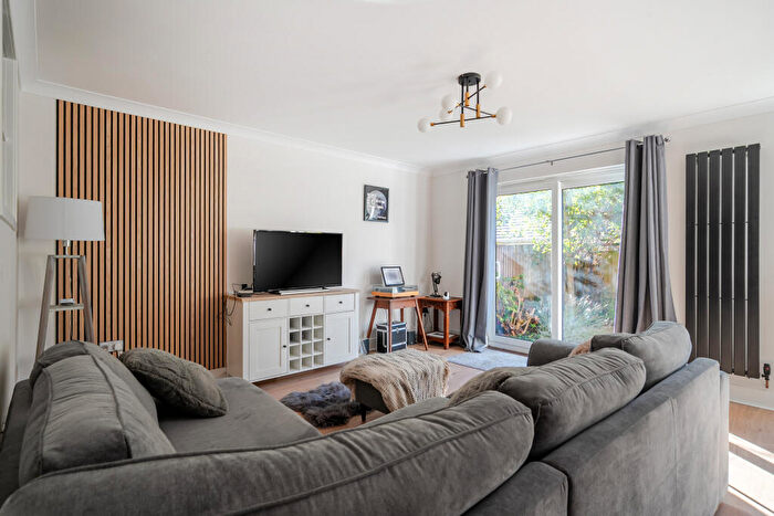 3 Bedroom Terraced House For Sale In Athelstan Road, Winchester, SO23