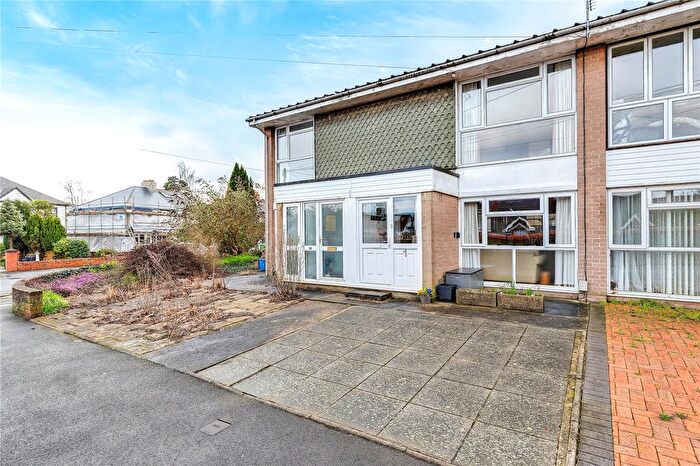 2 Bedroom Flat For Sale In Highfields, Llandaff, Cardiff, CF5