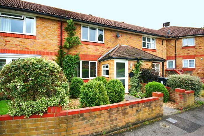 3 Bedroom Terraced House To Rent In Challenor Close, Abingdon, OX14
