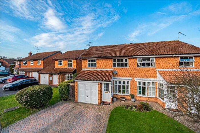 3 Bedroom Semi-Detached House To Rent In Riding Way, Wokingham, Berkshire, RG41