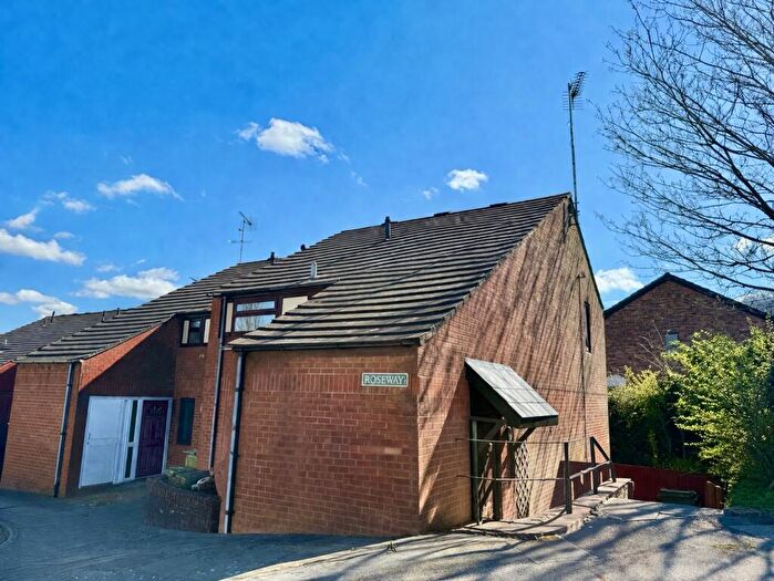 1 Bedroom Maisonette To Rent In Roseway, Macclesfield, SK11