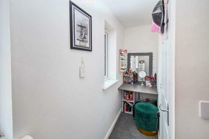3 Bedroom Terraced House For Sale In Turnstone Drive, Scunthorpe, DN16