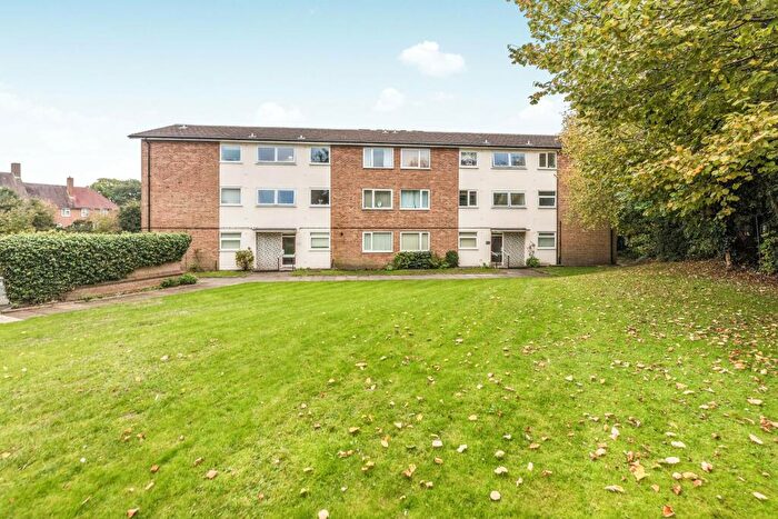 1 Bedroom Apartment To Rent In Whitehouse Court, Sutton Coldfield, B75