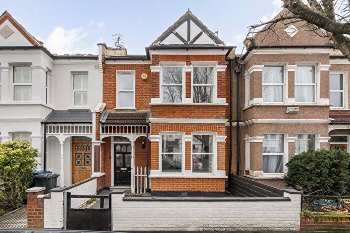 5 Bedroom Terraced House To Rent In Drayton Gardens, Ealing, W13