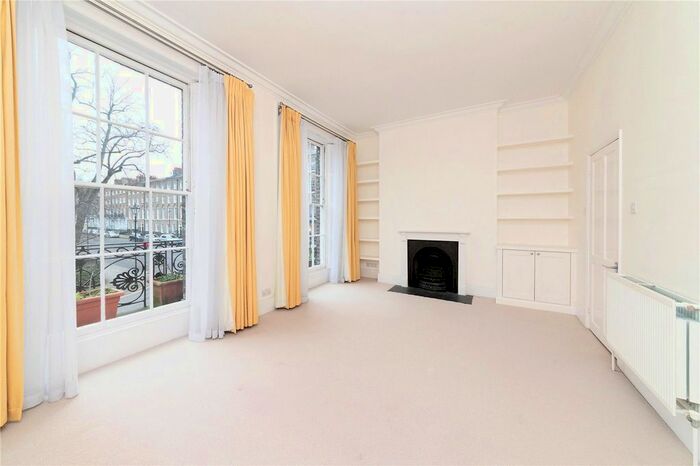2 Bedroom Flat To Rent In Myddelton Square, London, EC1R
